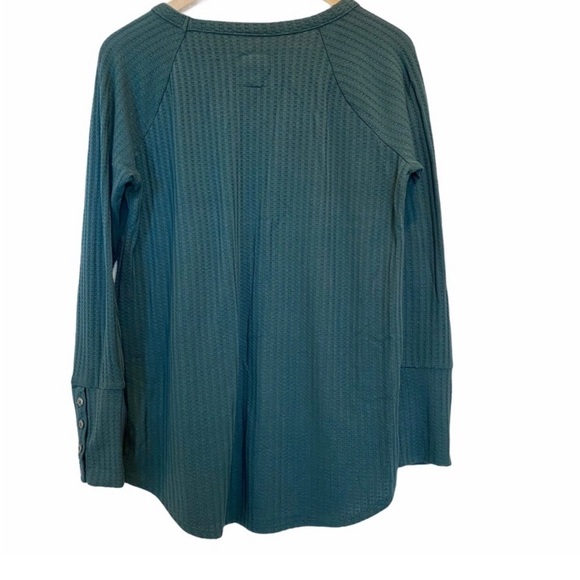 CHASER Ladies' Long Sleeve Waffle Thermal Tunic Sweater Top Lush Green Medium - Picture 3 of 5